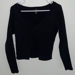 Forever 21 Black Long Sleeve V-Neck Cropped Sweater with Long Sleeves